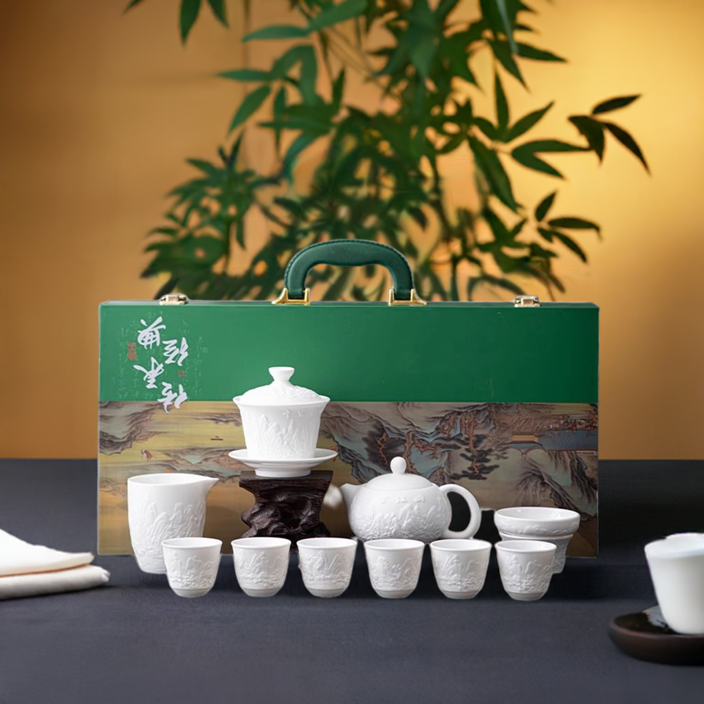 A Chinese-style set of high-end jadeite covered bowl tea sets
